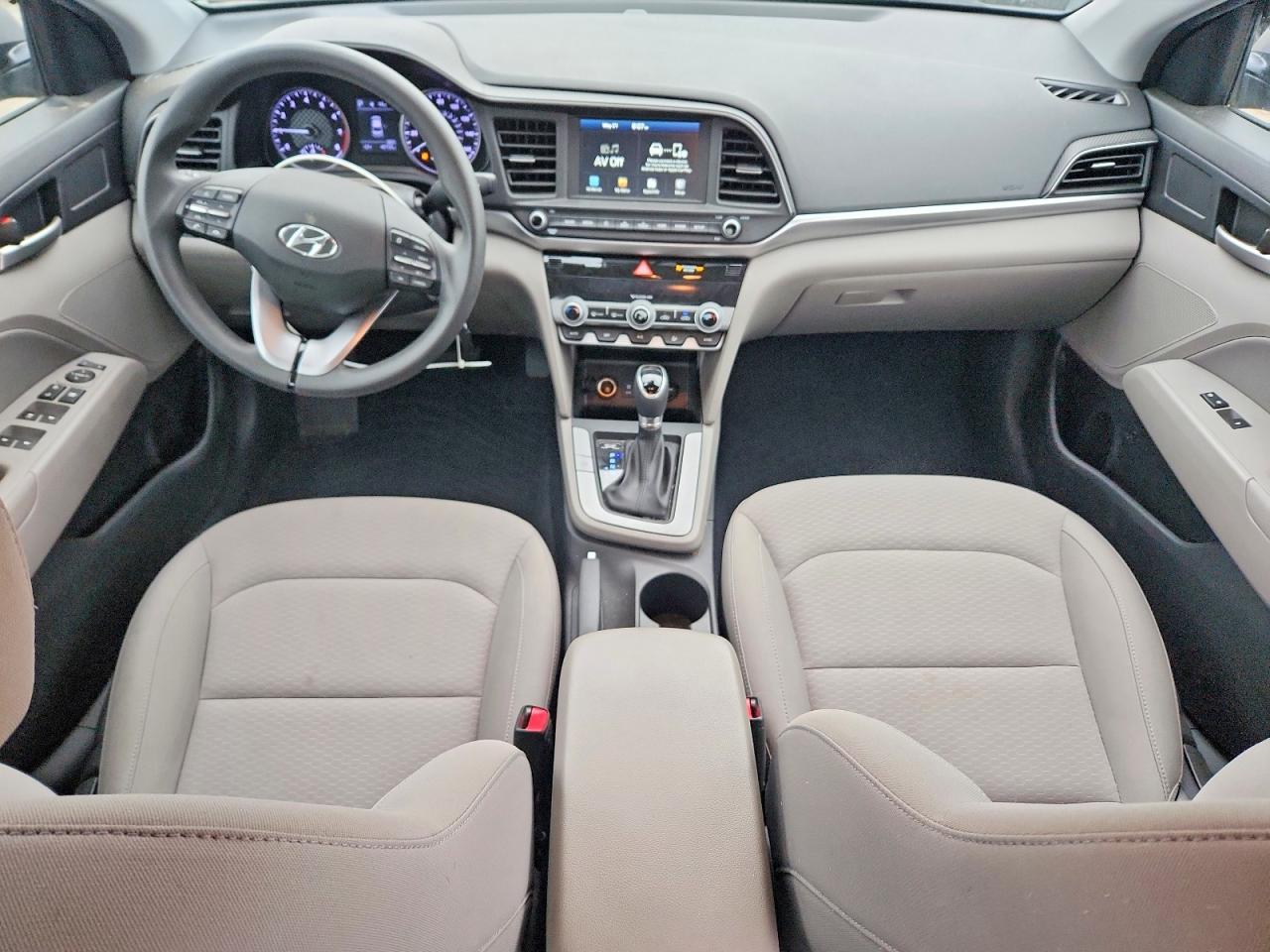 Hyundai ELANTRA Sel