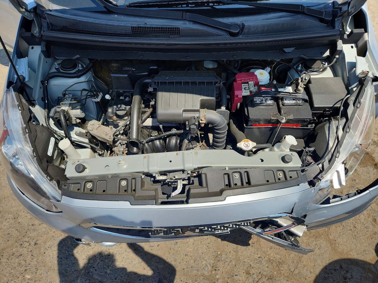 Mitsubishi Mirage Es