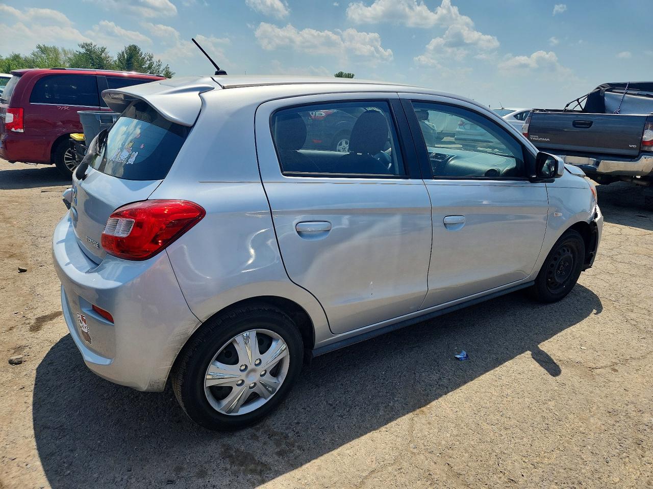 Mitsubishi Mirage Es