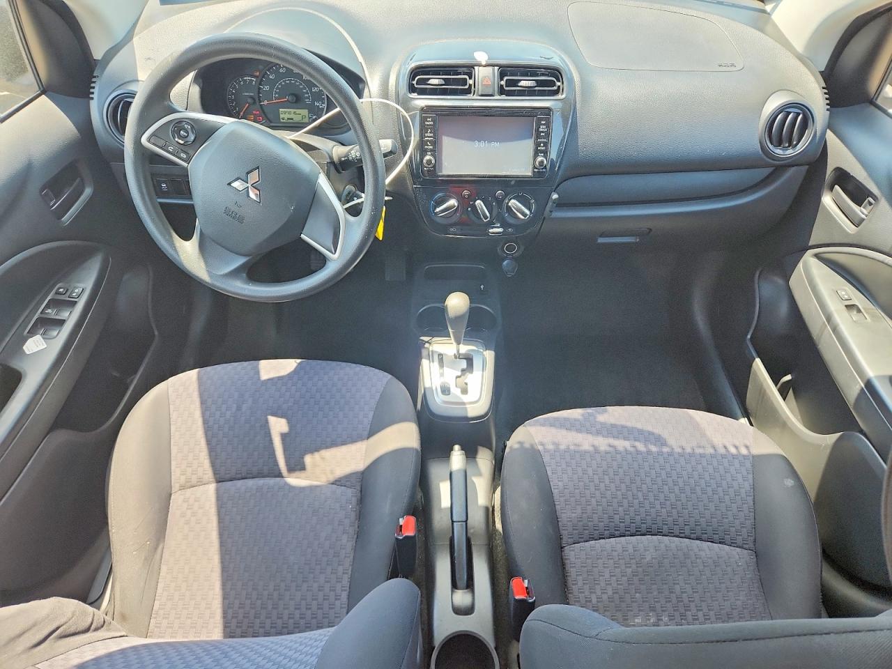 Mitsubishi Mirage Es