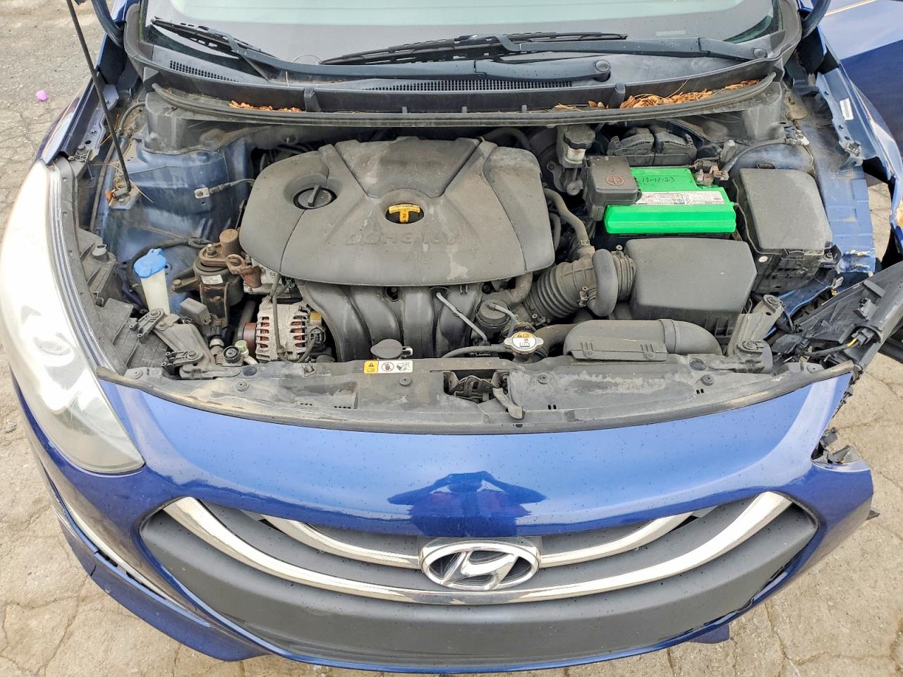 Hyundai ELANTRA Base