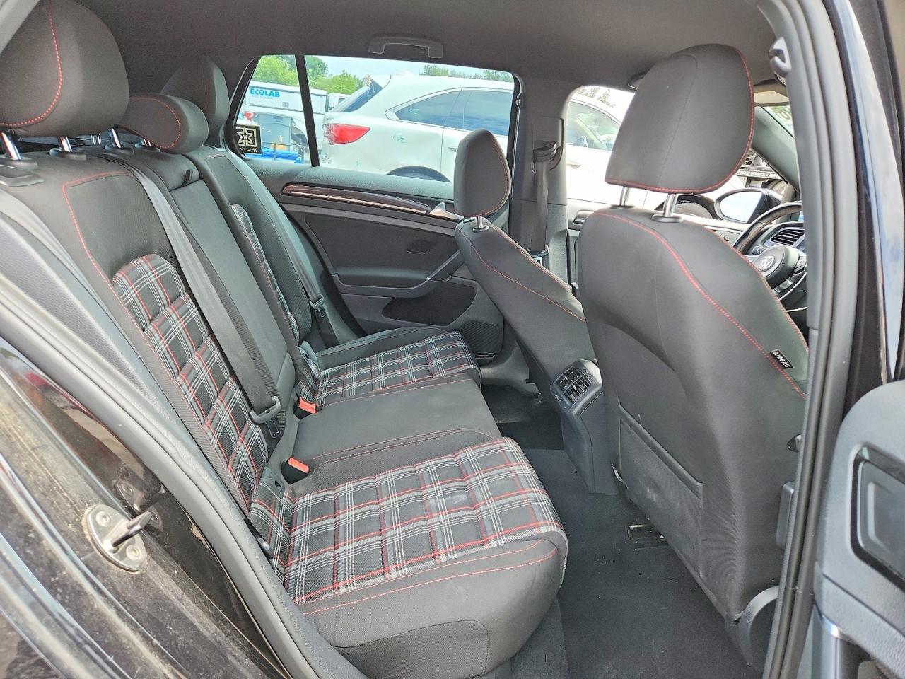 Volkswagen GTI S