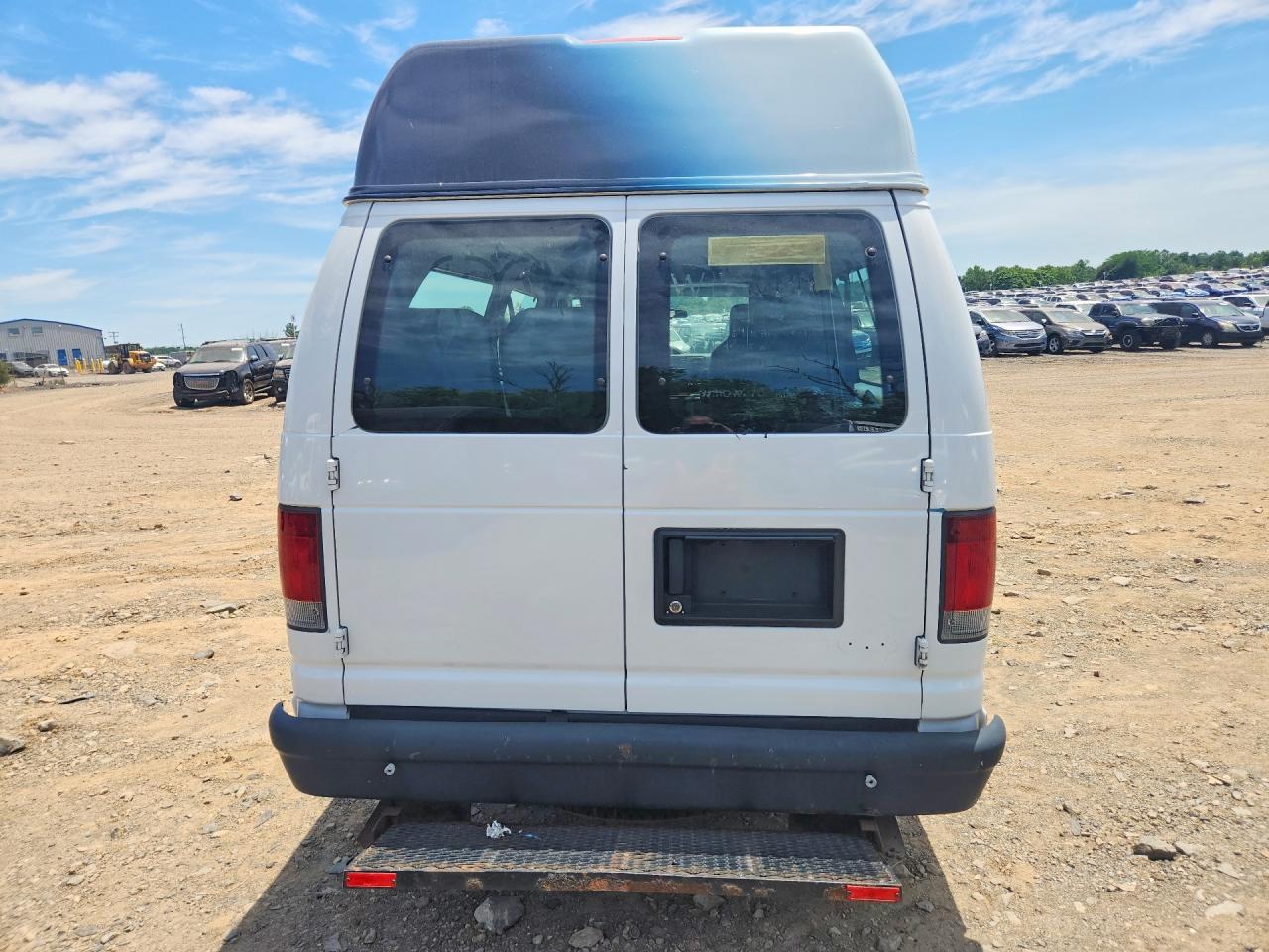 Ford Econoline E250 Van