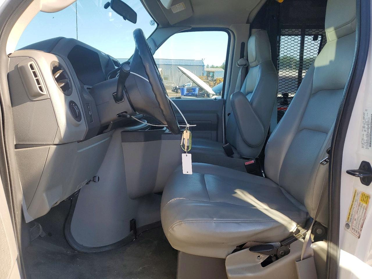 Ford Econoline E250 Van