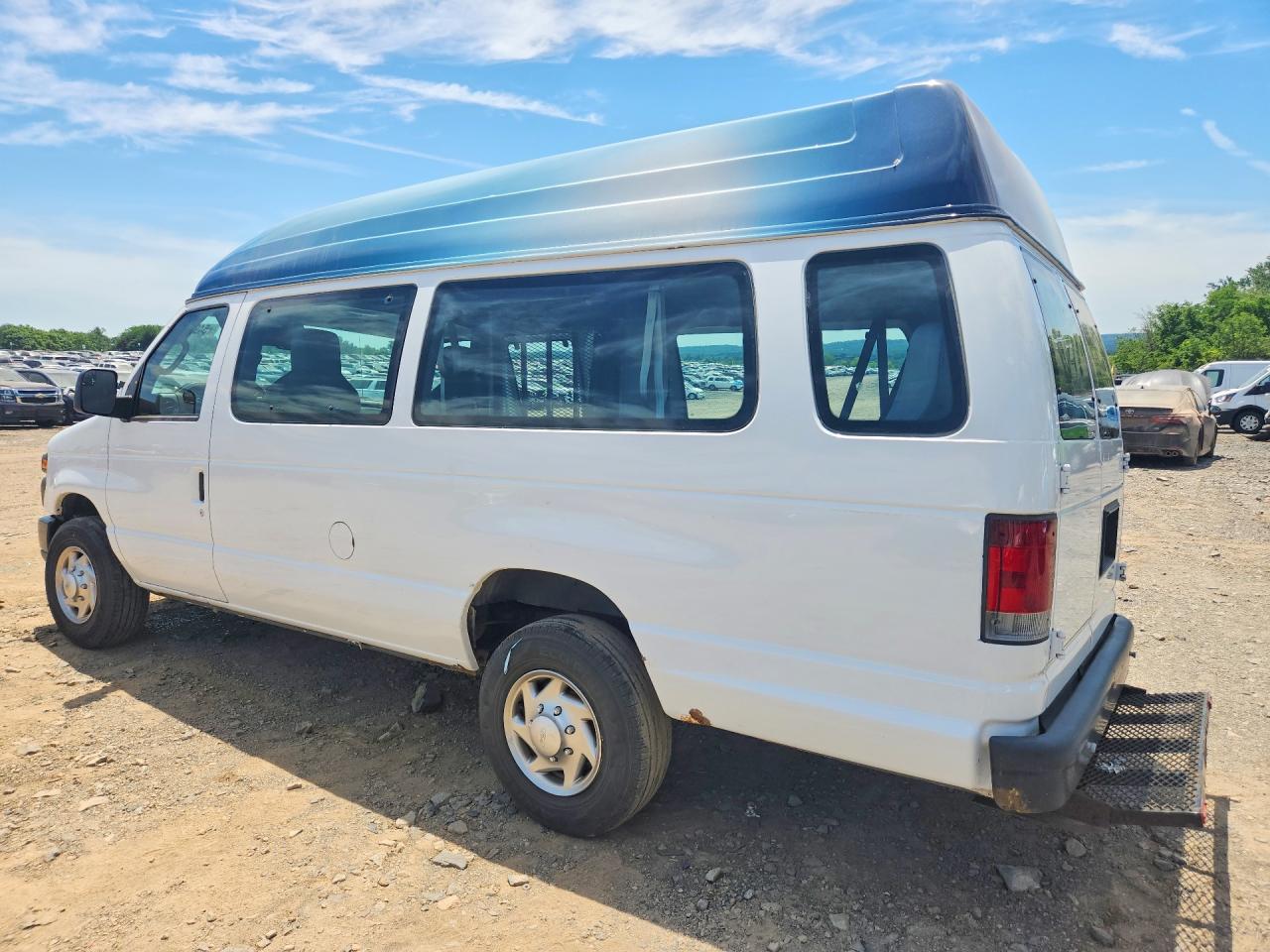 Ford Econoline E250 Van
