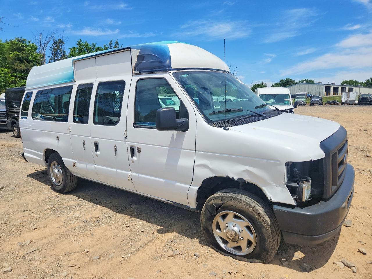 Ford Econoline E250 Van