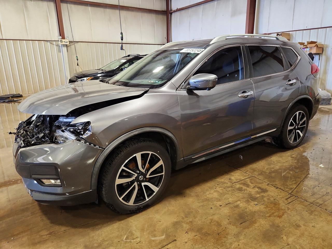 Salvage Nissan Rogue Image