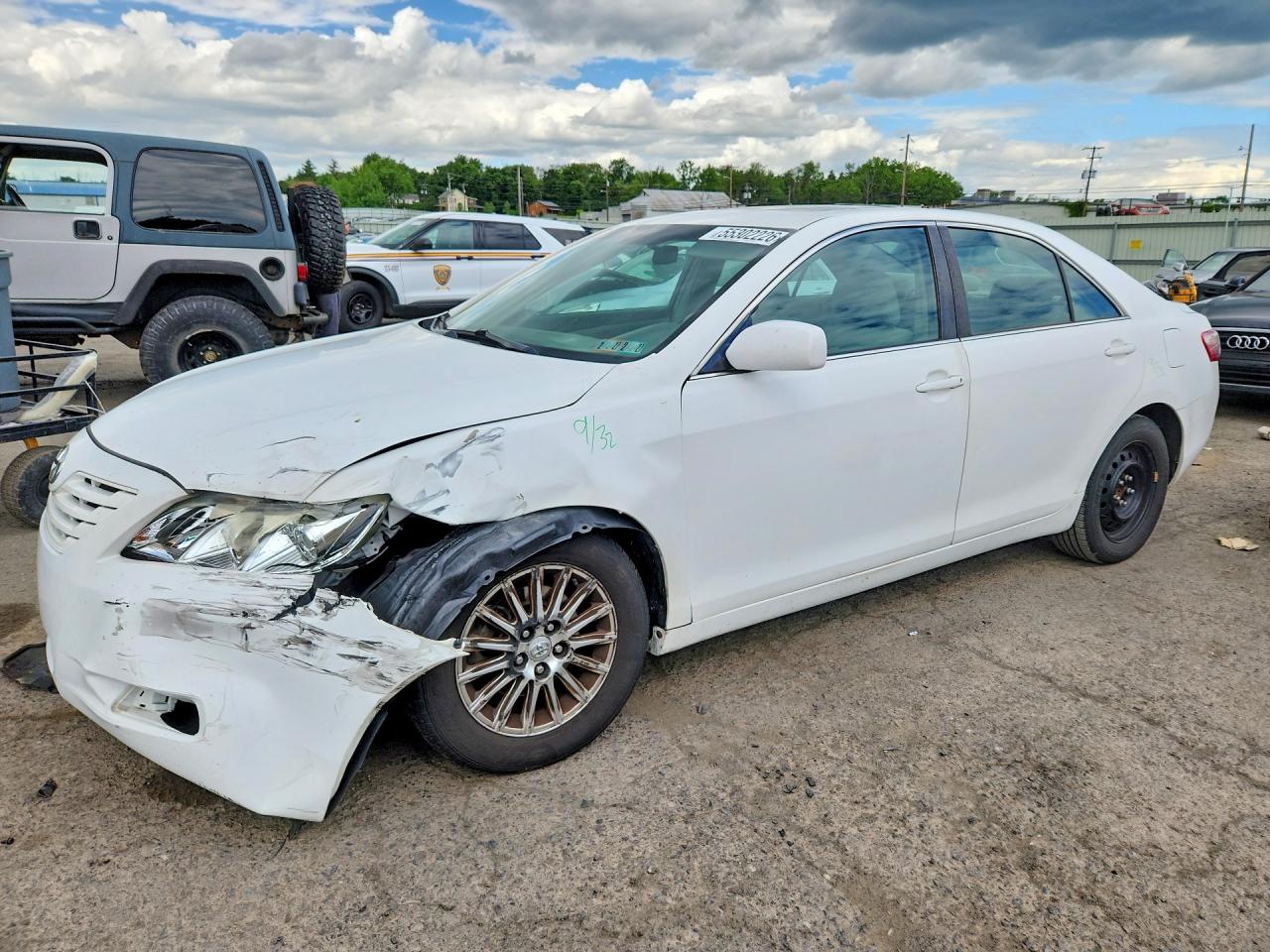Salvage Toyota Camry Image