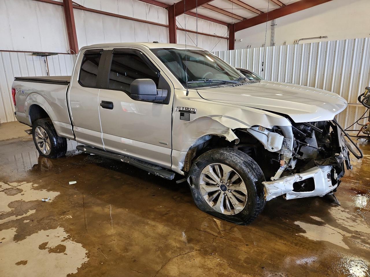 Ford F-150 Super Cab