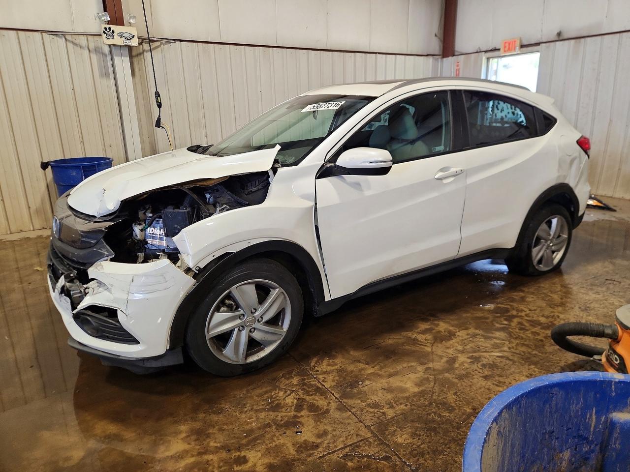 Salvage Honda HR-V Image
