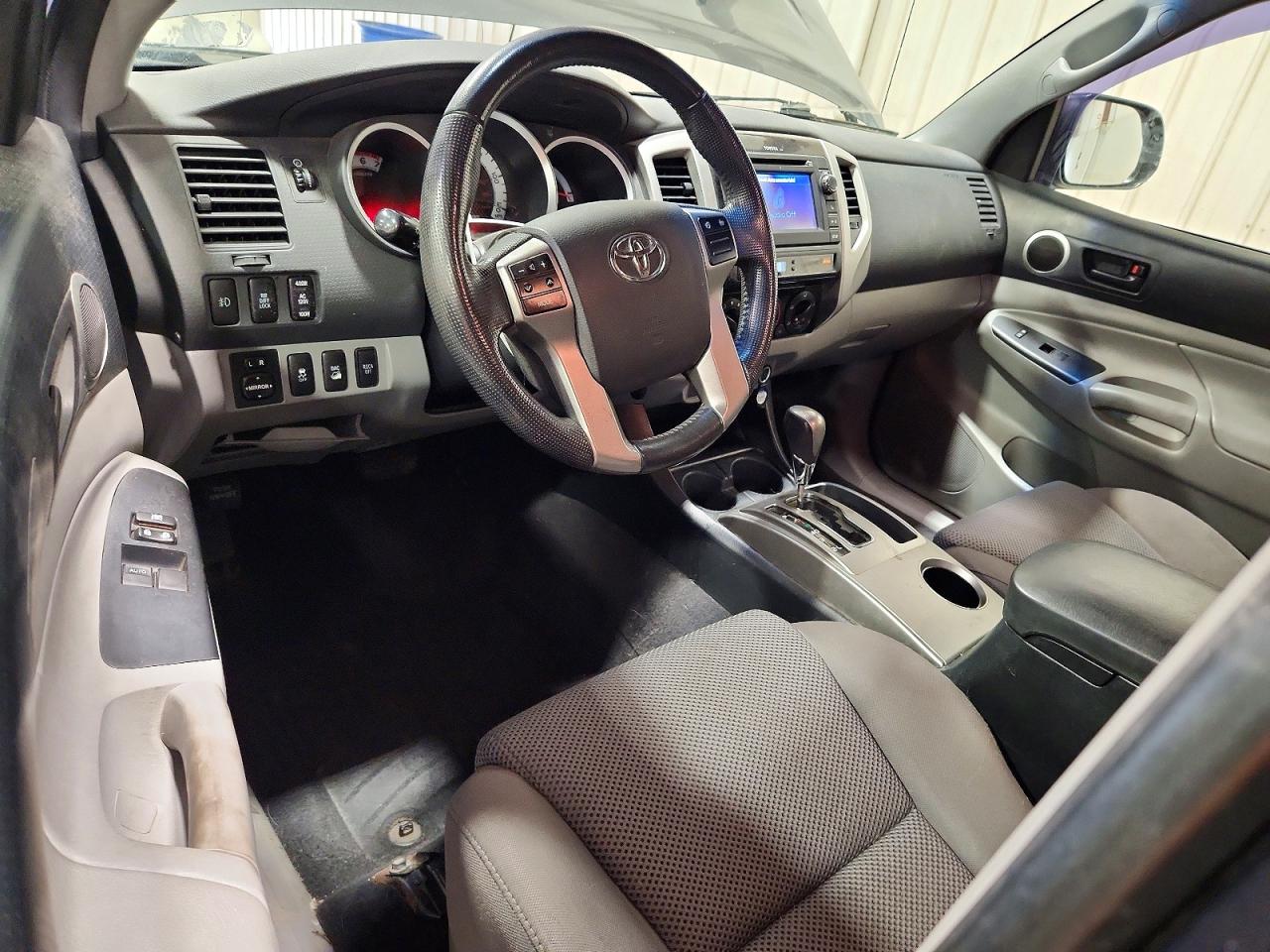 Toyota Tacoma V6