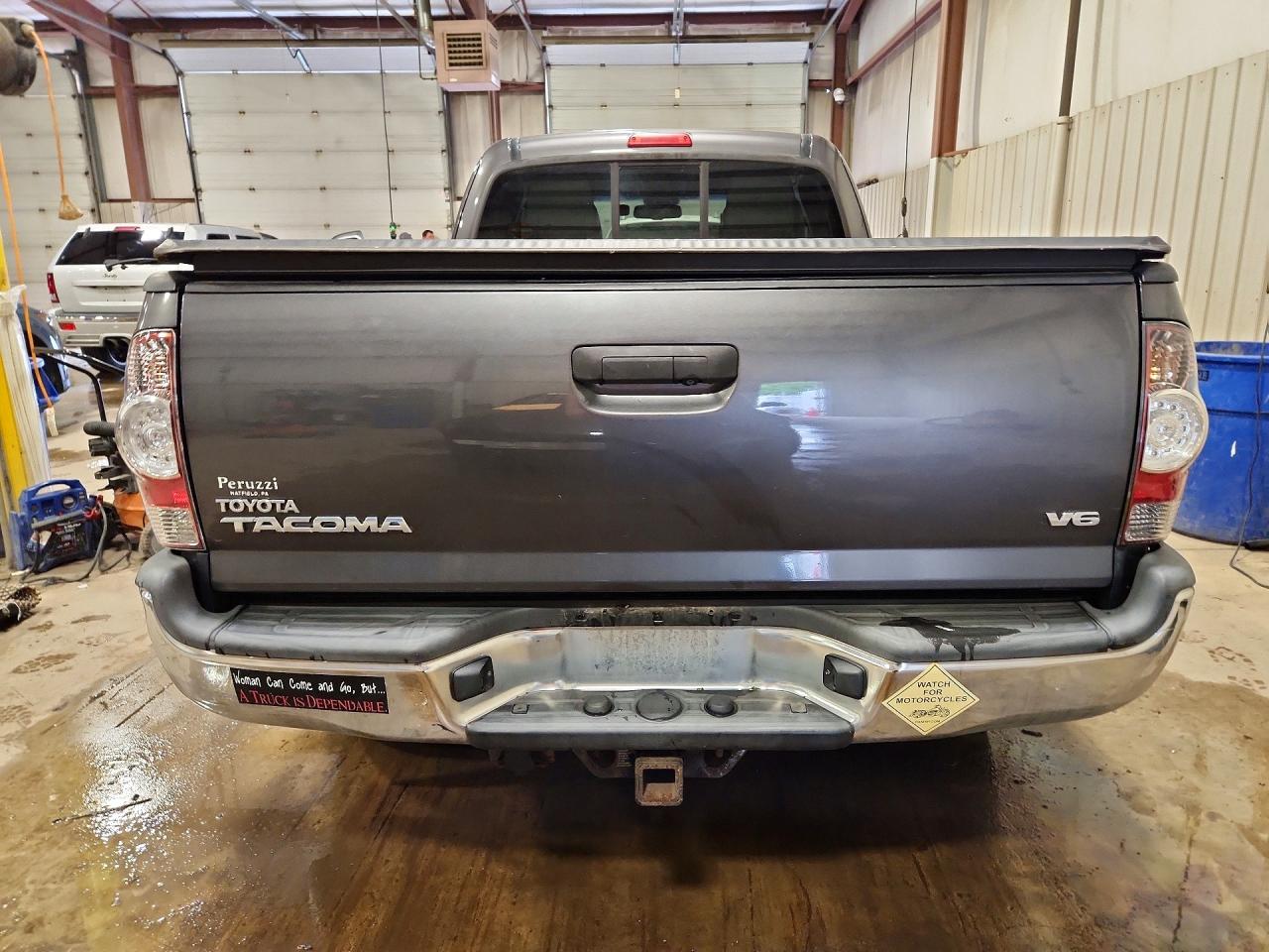 Toyota Tacoma V6