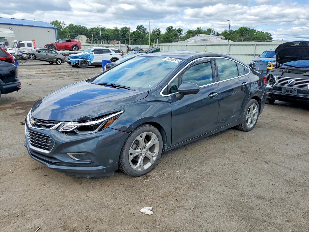 Salvage Chevrolet Cruze Image