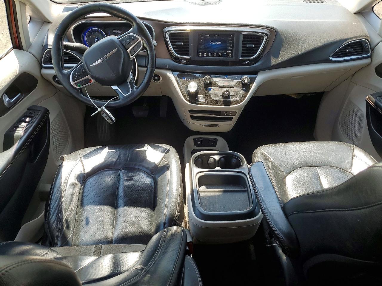 Chrysler Pacifica Touring L