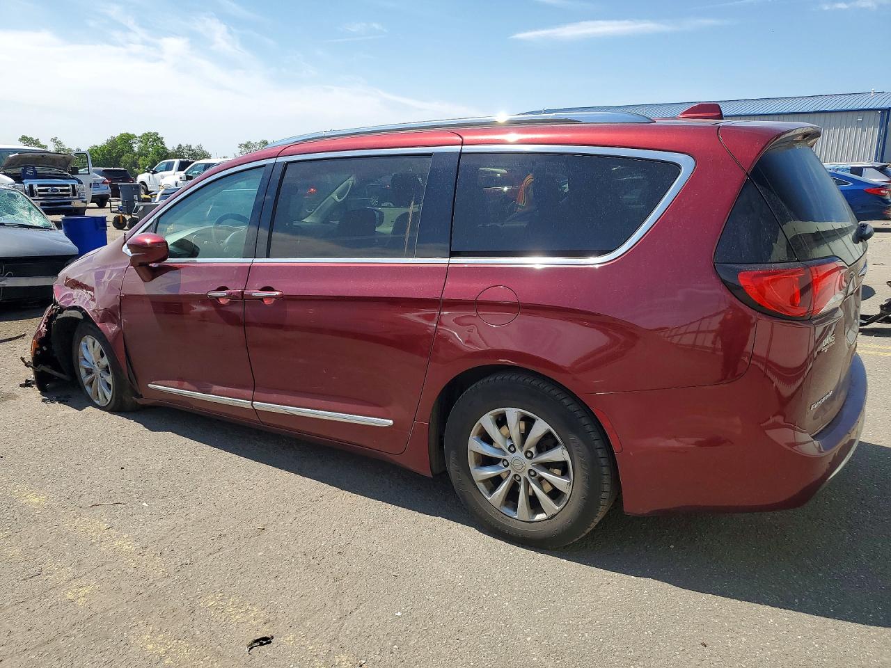 Chrysler Pacifica Touring L