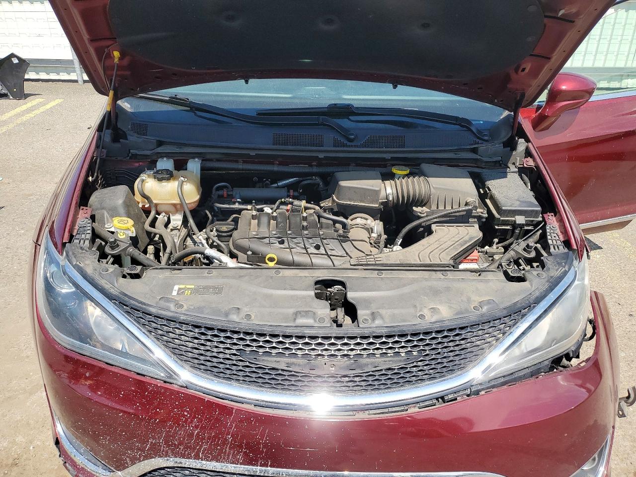 Chrysler Pacifica Touring L