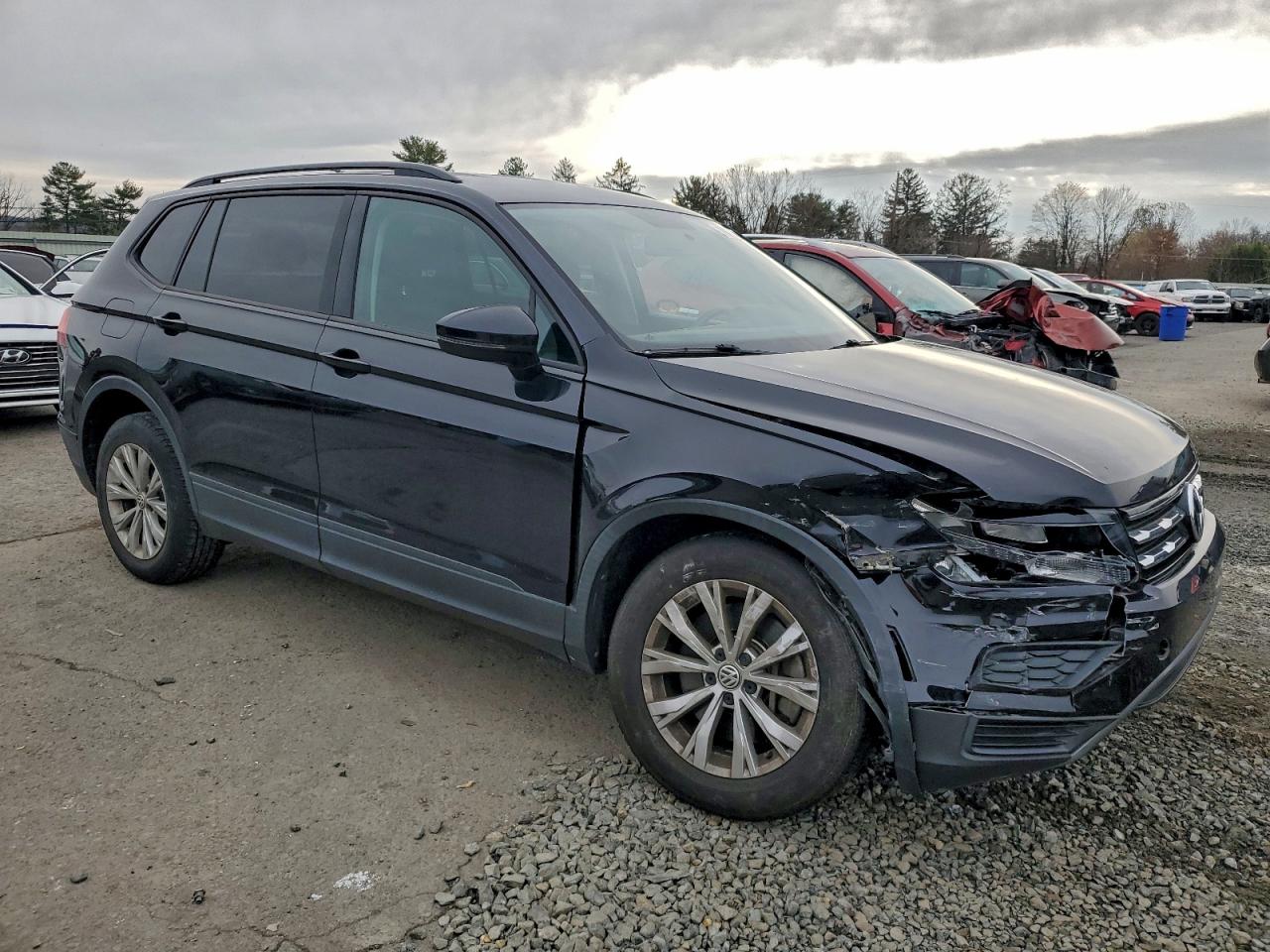 Volkswagen Tiguan S