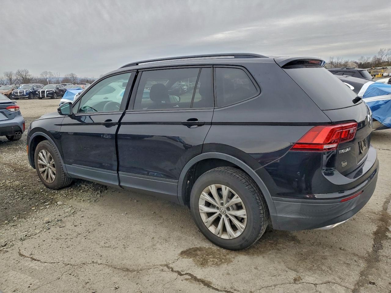 Volkswagen Tiguan S