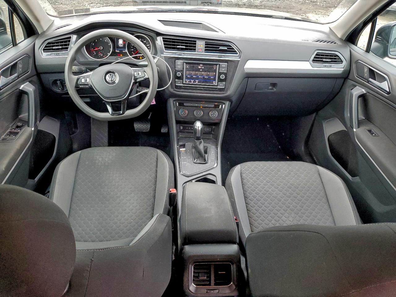 Volkswagen Tiguan S