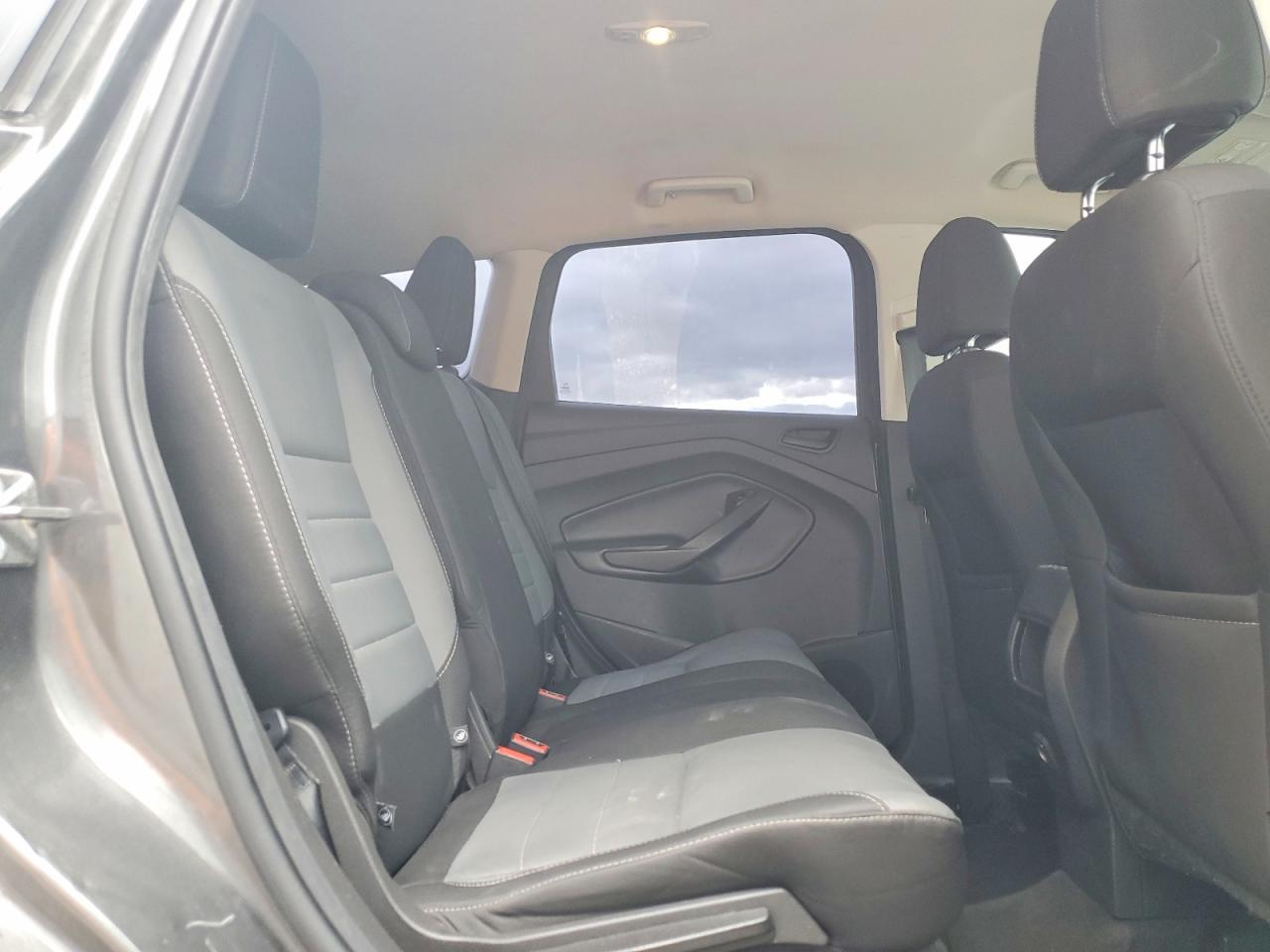 Ford Escape S