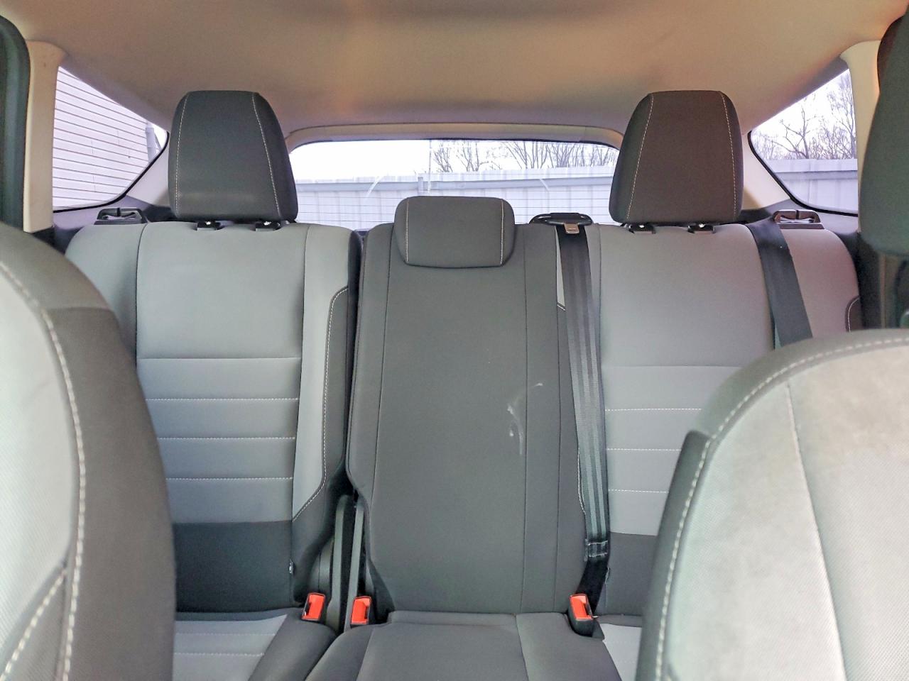 Ford Escape S