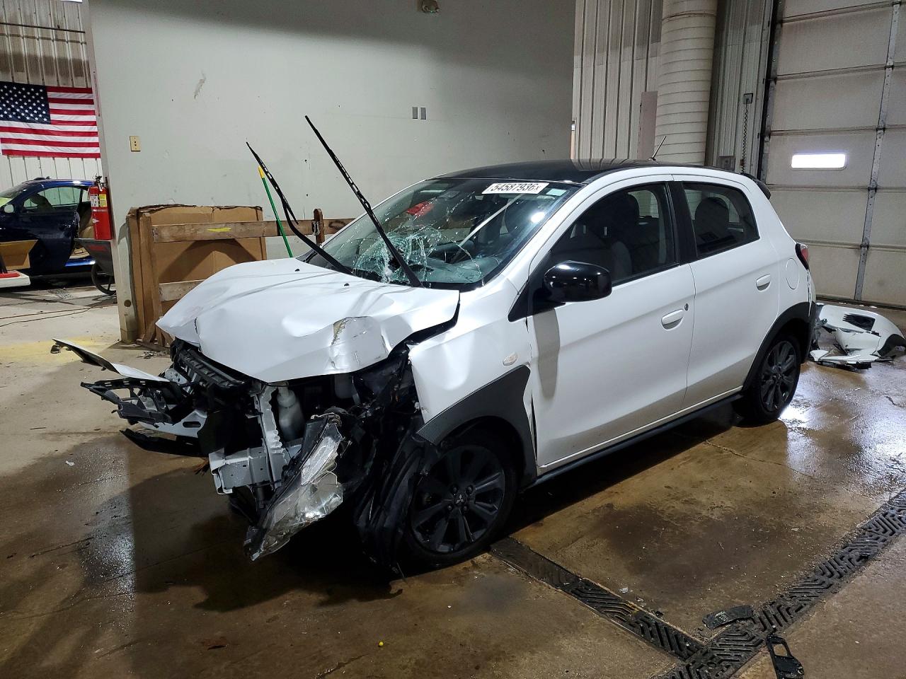 Salvage Mitsubishi Mirage Image