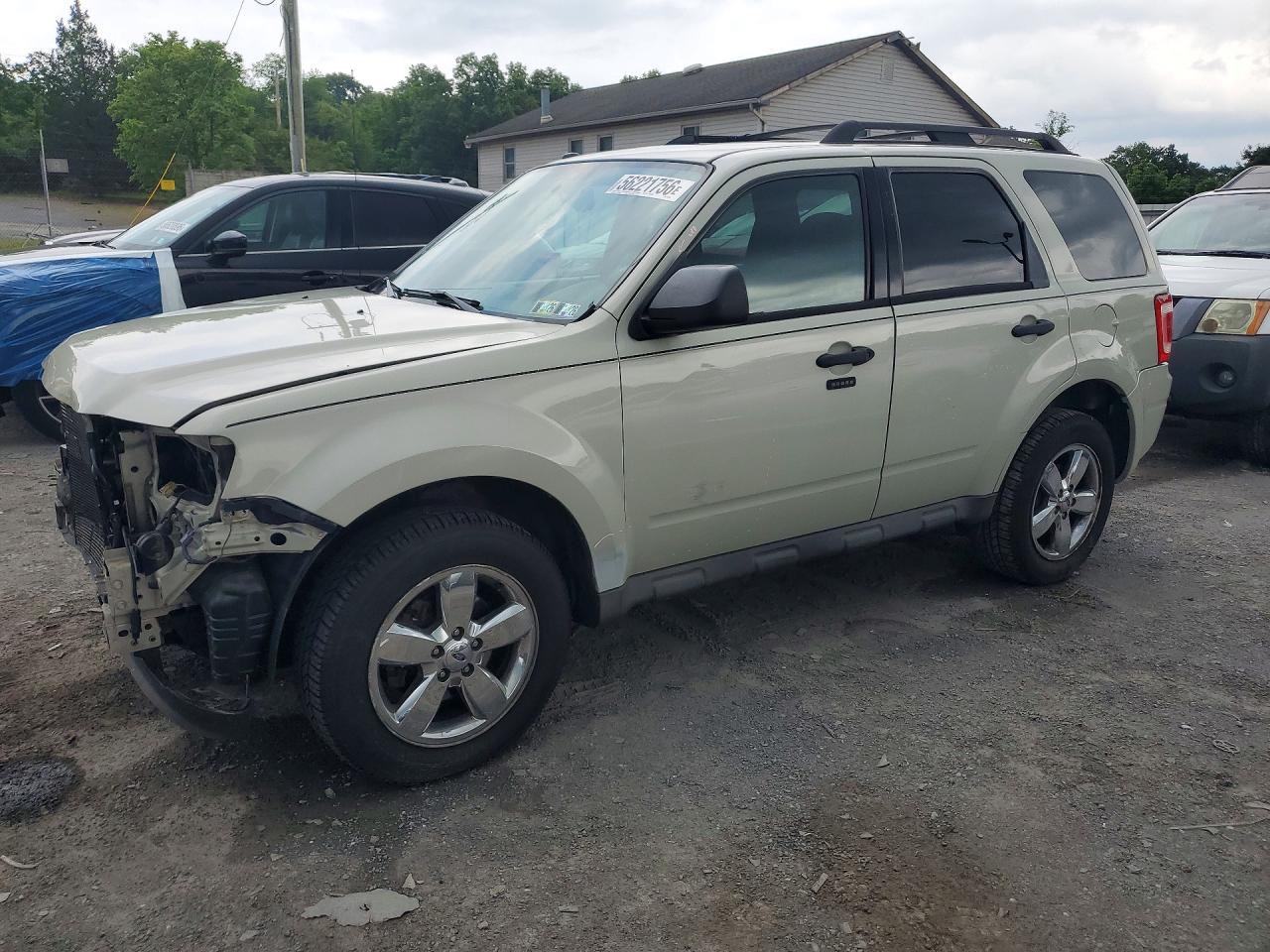 Salvage Ford Escape Image