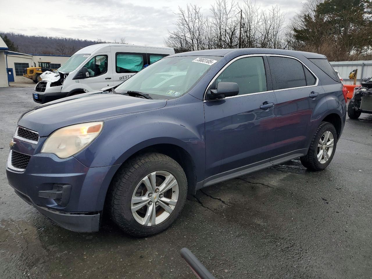 Salvage Chevrolet Equinox Image