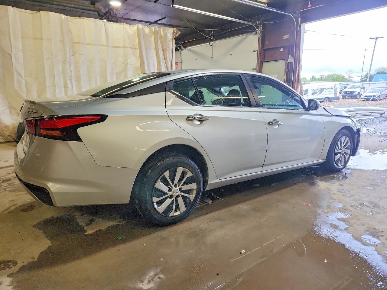 Nissan Altima S