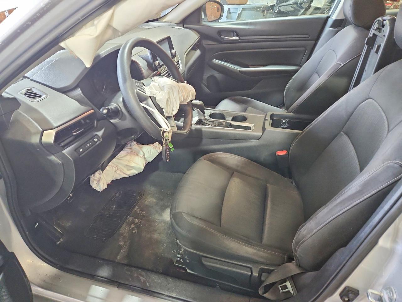 Nissan Altima S