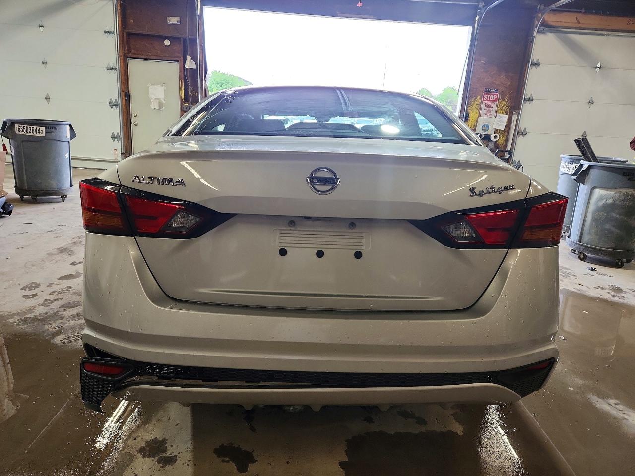 Nissan Altima S