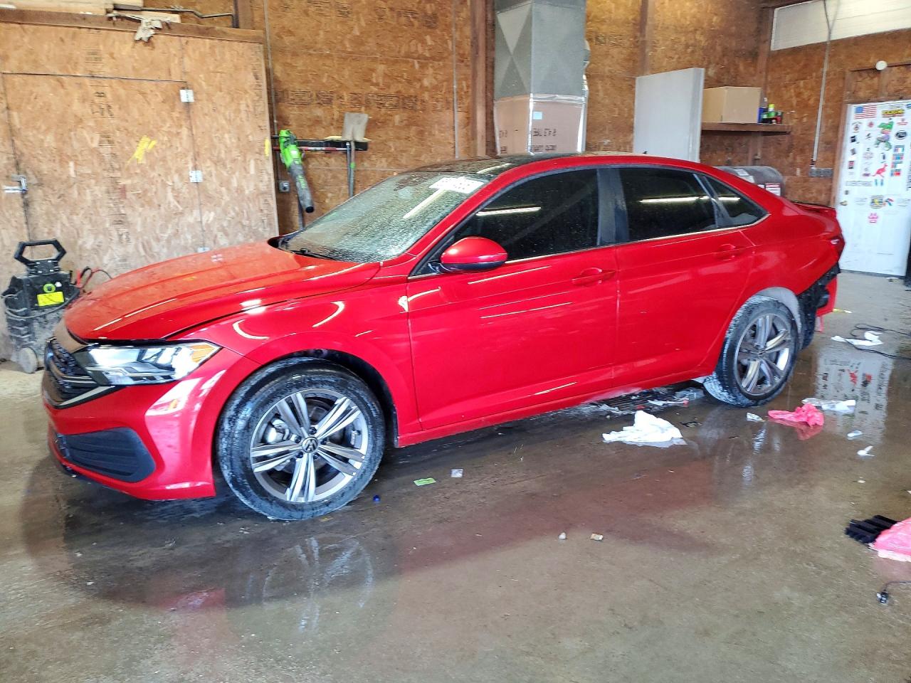 Salvage Volkswagen Jetta Image