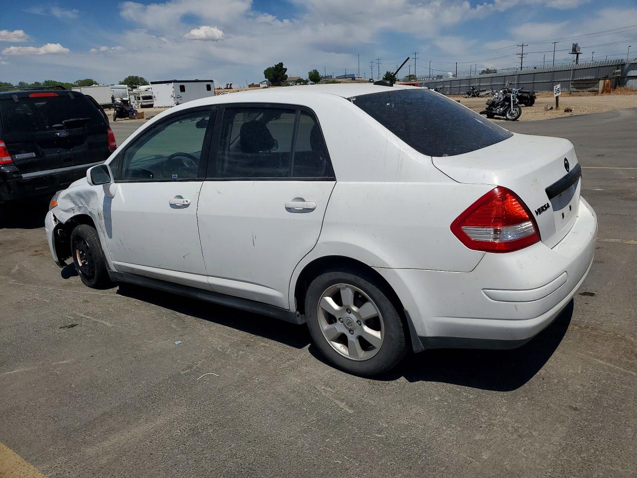 Nissan Versa 1.8 S