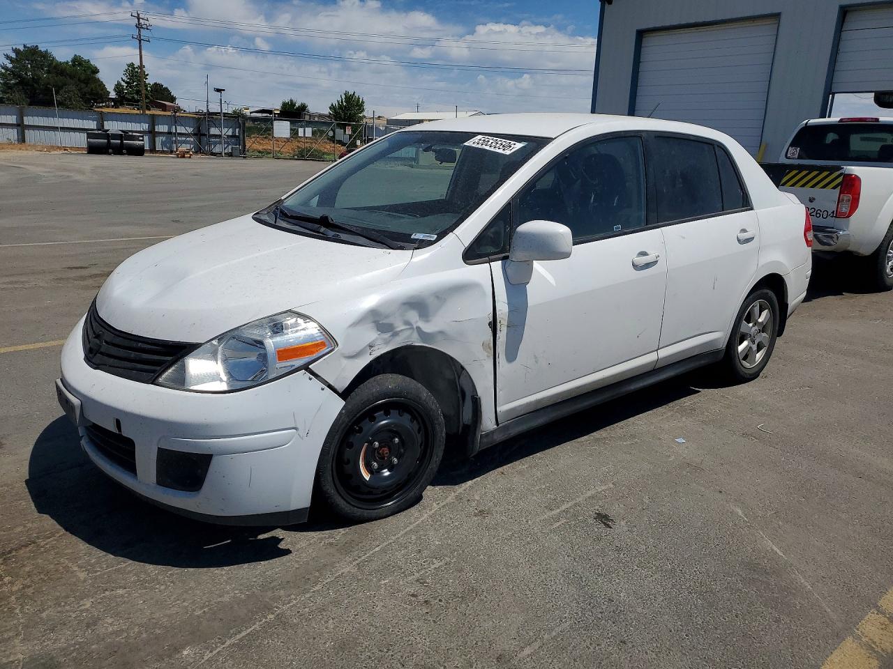 Salvage Nissan Versa Image