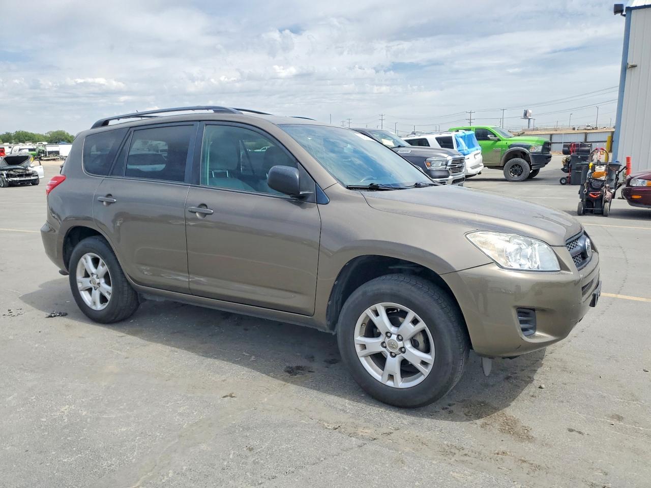 Toyota RAV4 Base