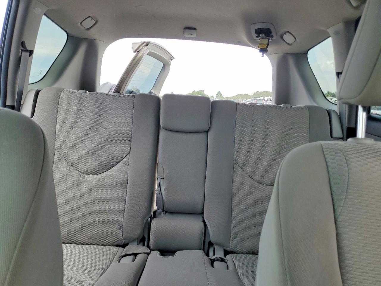 Toyota RAV4 Base