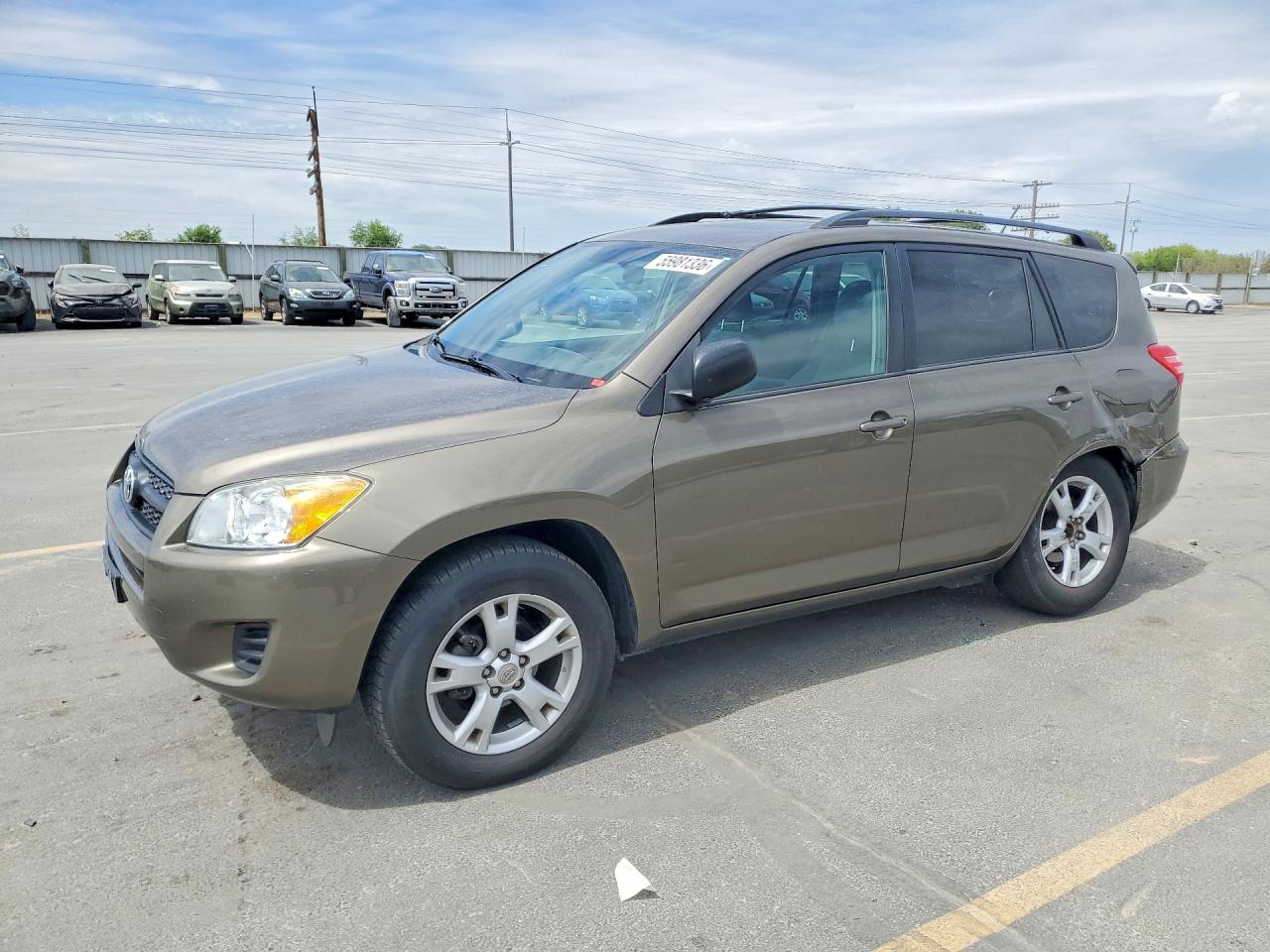 Salvage Toyota RAV4 Image