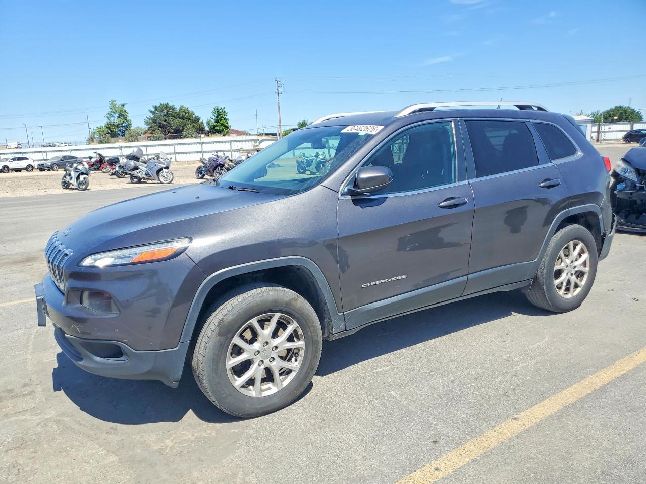 Salvage Jeep Cherokee Image