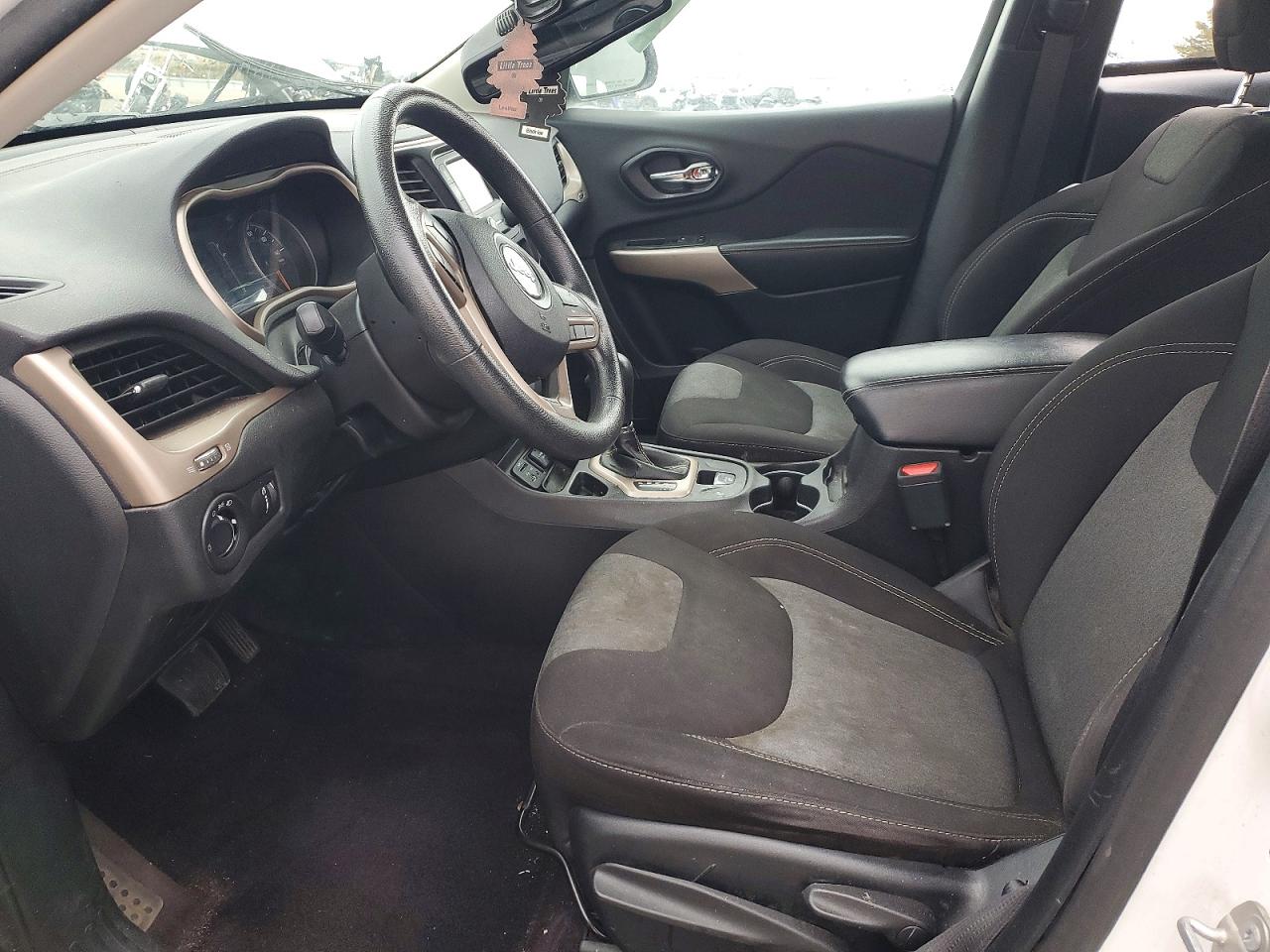 Jeep Cherokee Sport