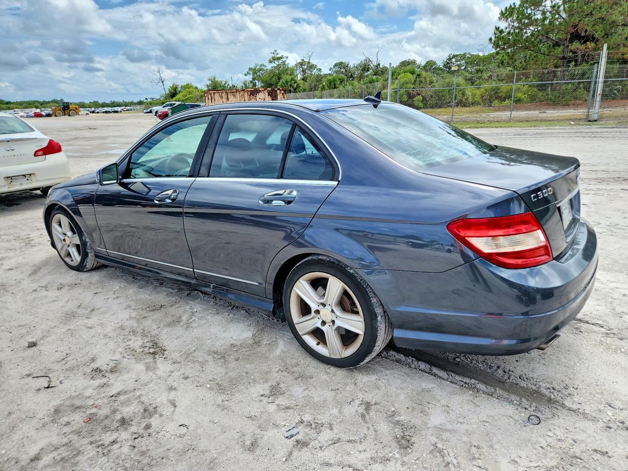 Mercedes-Benz C-Class 300 4matic