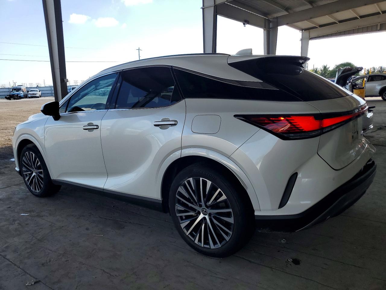 Lexus RX Premium+