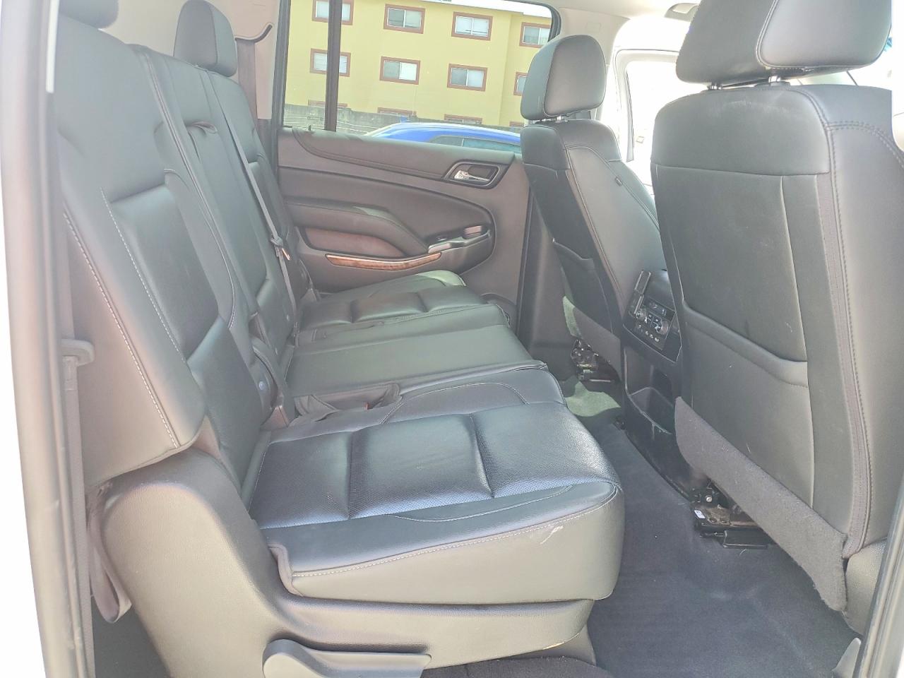 Chevrolet Suburban C1500 Premier