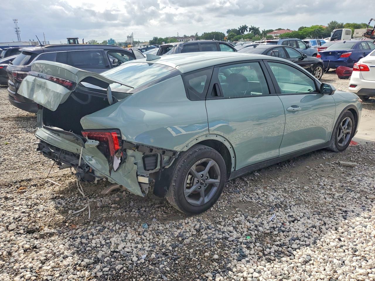 Kia K4 Lxs