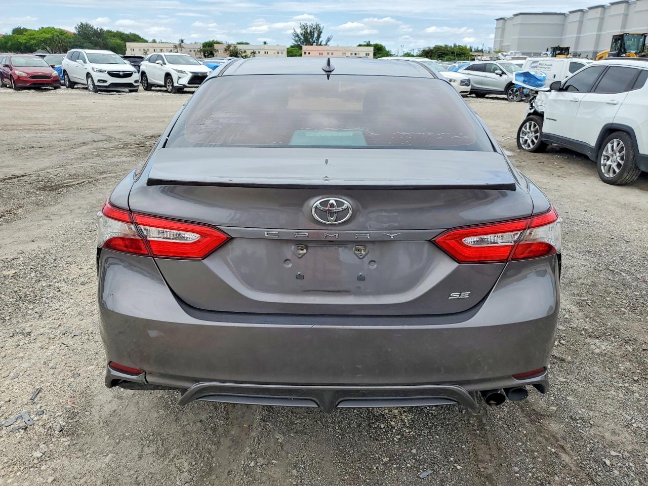 Toyota Camry Se