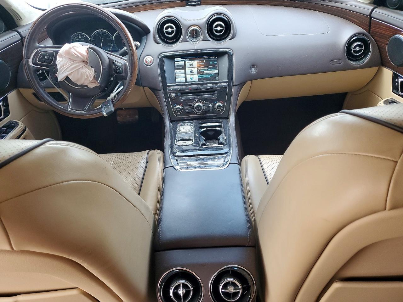 Jaguar XJ Portfolio