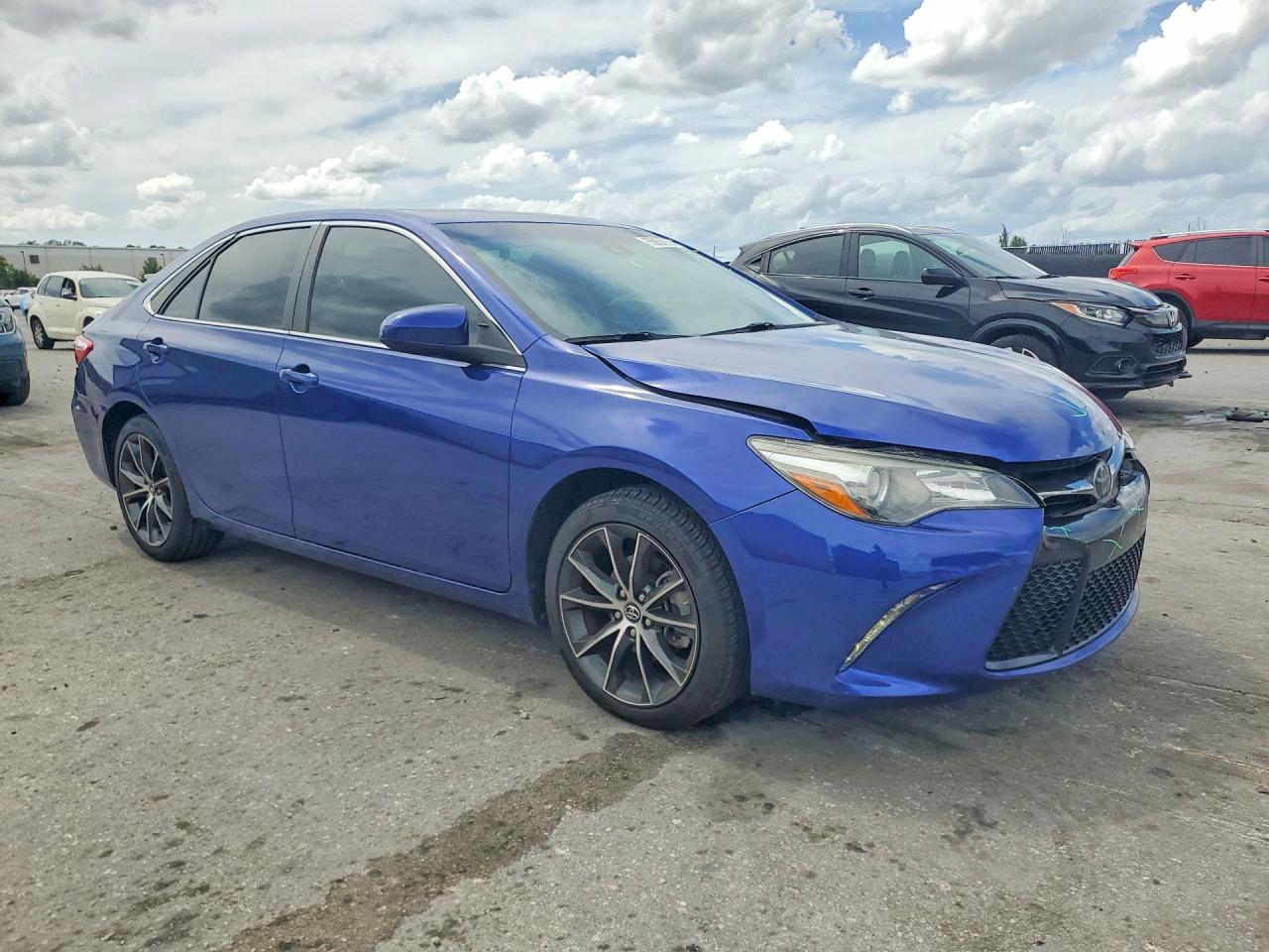 Toyota Camry Xse