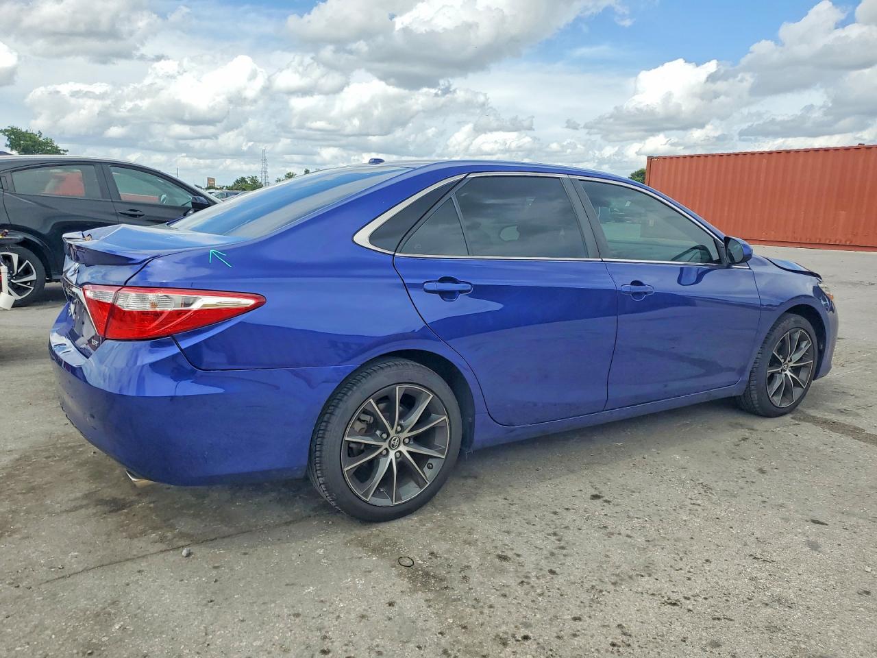 Toyota Camry Xse