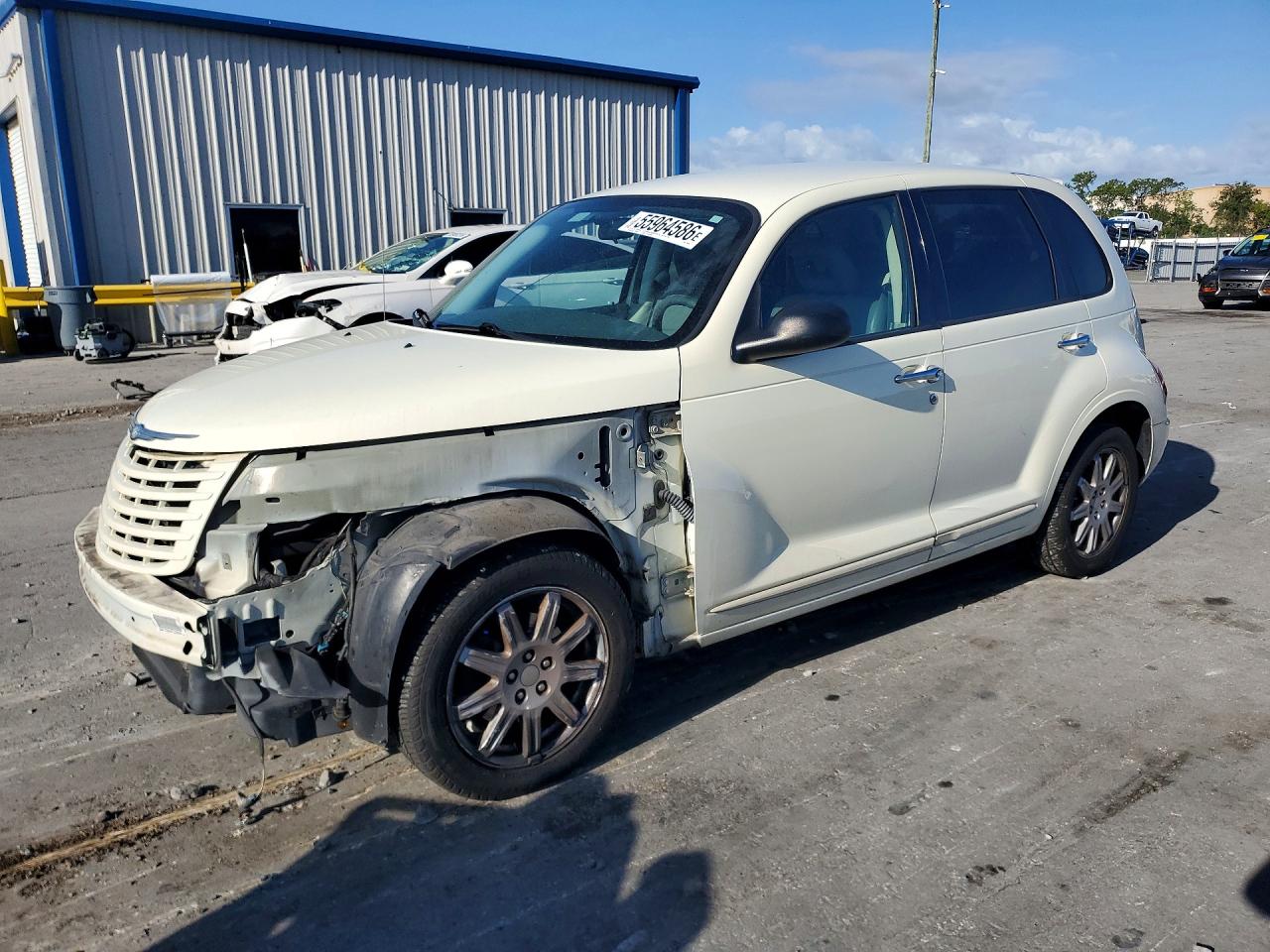 Salvage Chrysler PT Cruiser Image