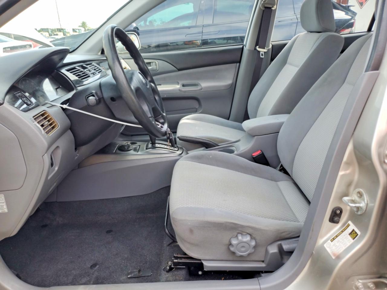 Mitsubishi Lancer Es