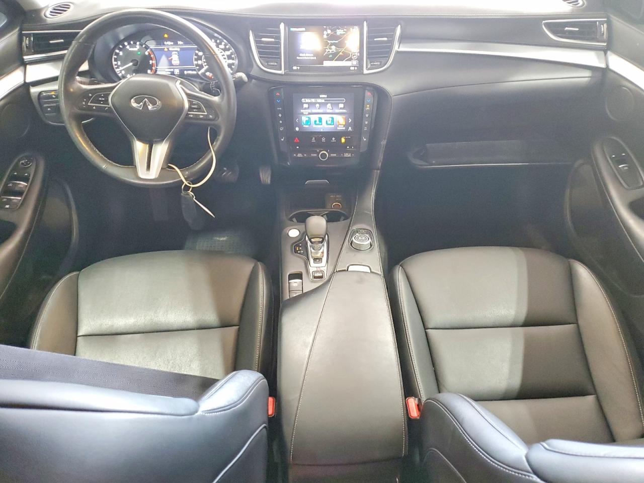 INFINITI Qx Luxe